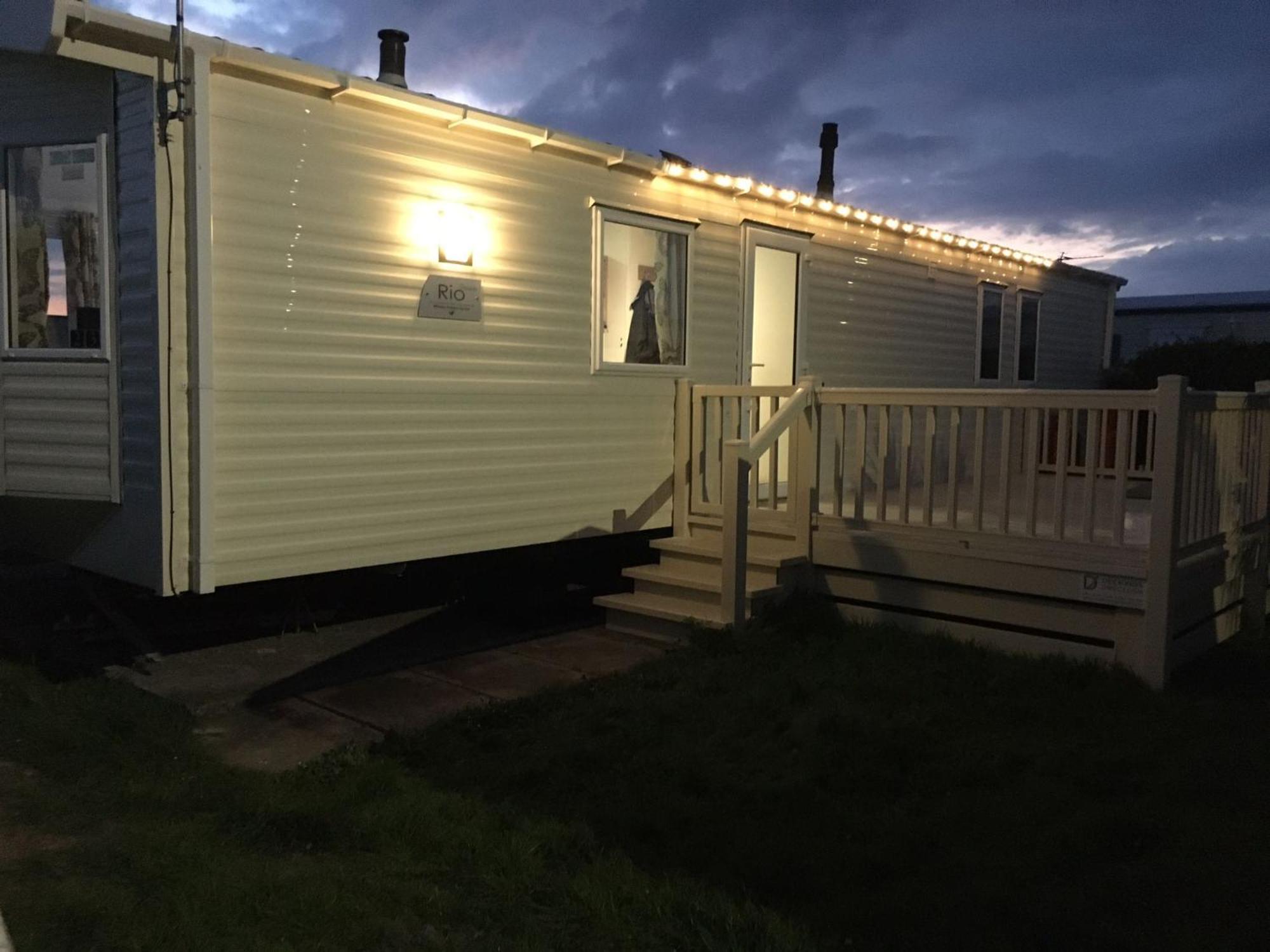 Two X 8 Berth Static Caravan On Lyons Robin Hood Rhyl North Wales Meliden Экстерьер фото